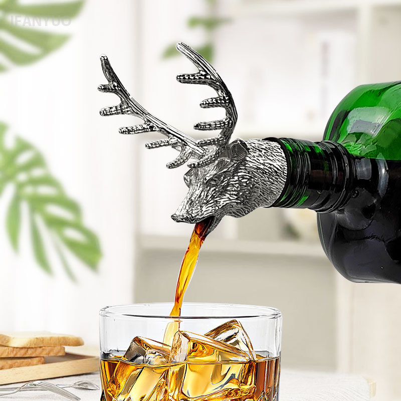 Versatore per Vino in Lega di  - Wine Beer Spirits recensione e prezzo