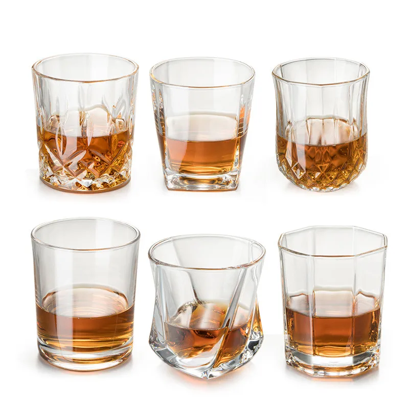 Bicchiere da vino trasparente  - Wine Beer Spirits recensione e prezzo